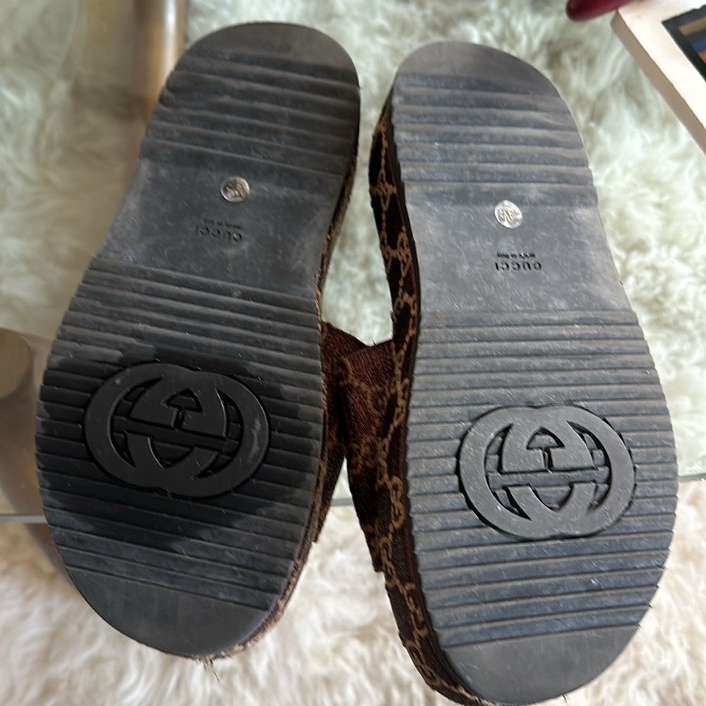 Gucci Angelina Platform Logo Slide - Picture 10 of 12